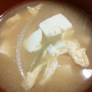 ふわふわ☆豆腐とたまごのお味噌汁